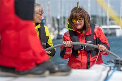 yachting sailing courses uk